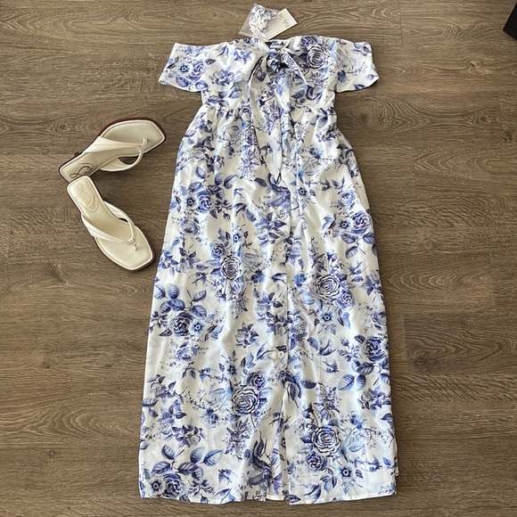 Bates Off the Shoulder Midi Dress in Blue Floral - Picture 6 of 7